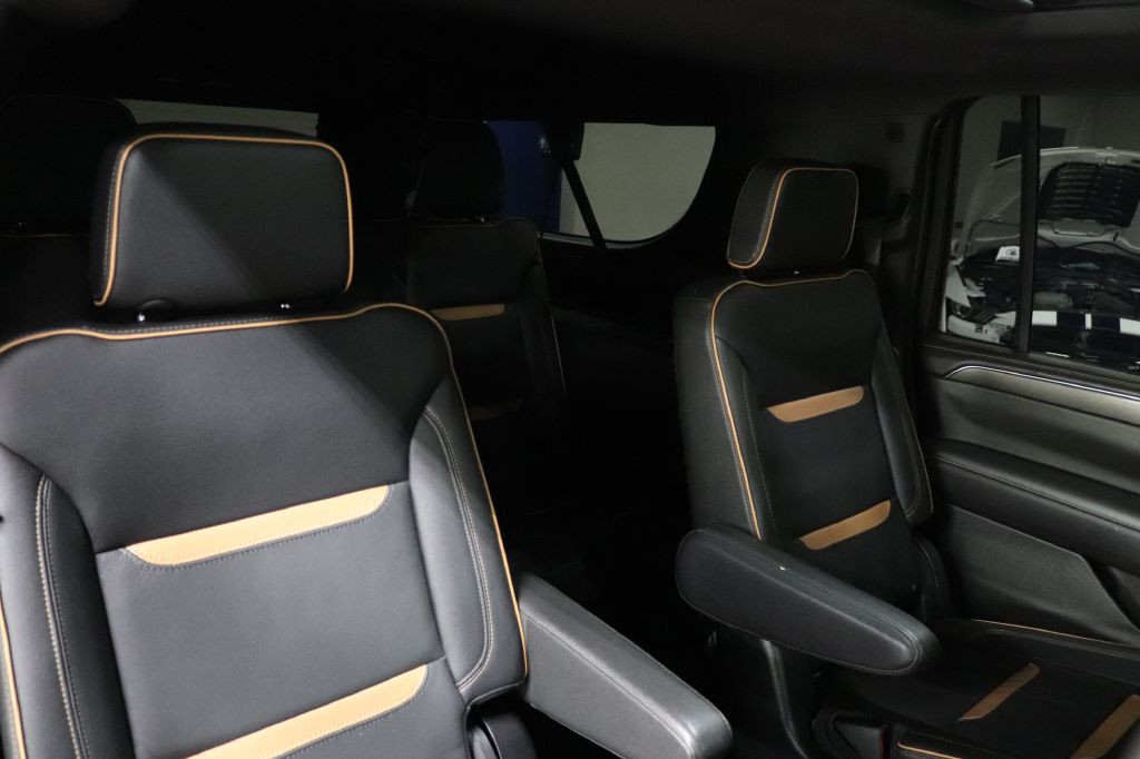 2022 GMC Yukon Image 20