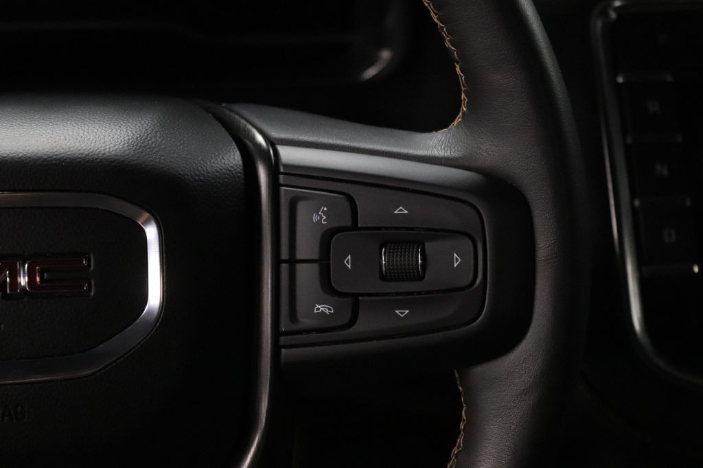 2022 GMC Yukon Image 29