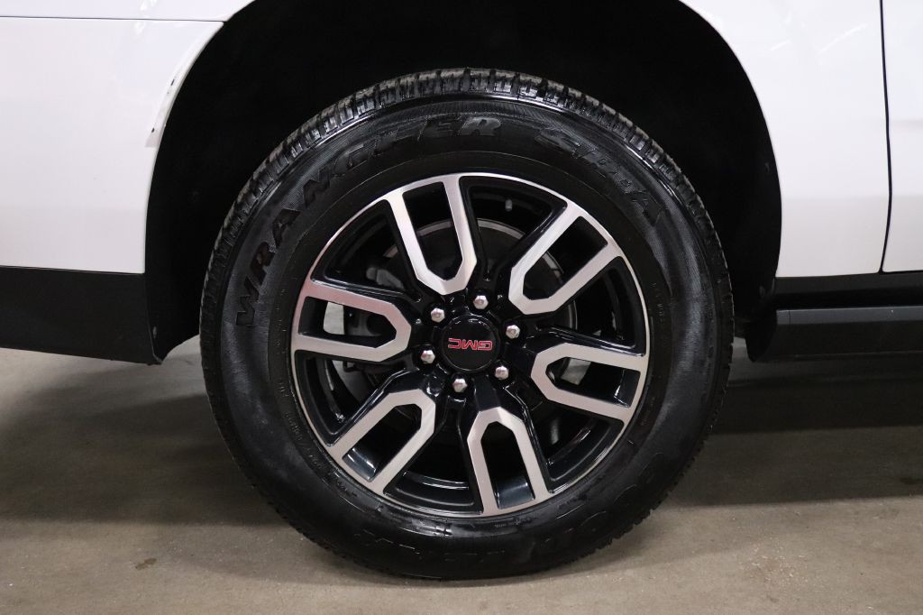 2022 GMC Yukon Image 39