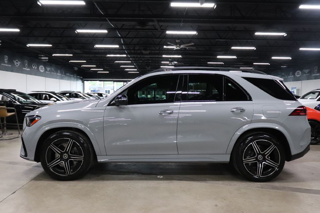 2025 Mercedes-Benz GLE-Class Image 2