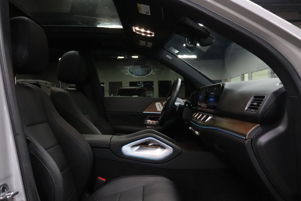 2025 Mercedes-Benz GLE-Class Image 23