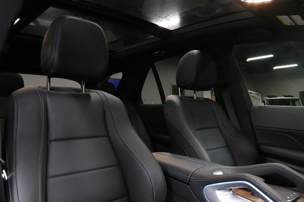2025 Mercedes-Benz GLE-Class Image 24