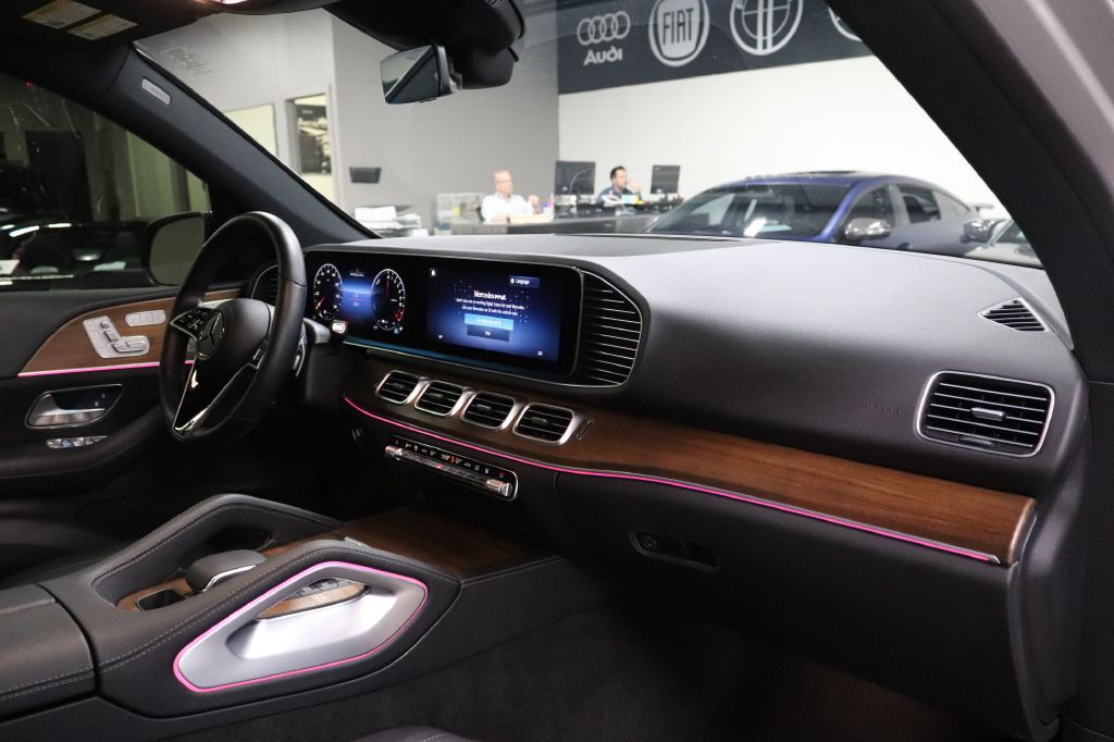 2025 Mercedes-Benz GLE-Class Image 25