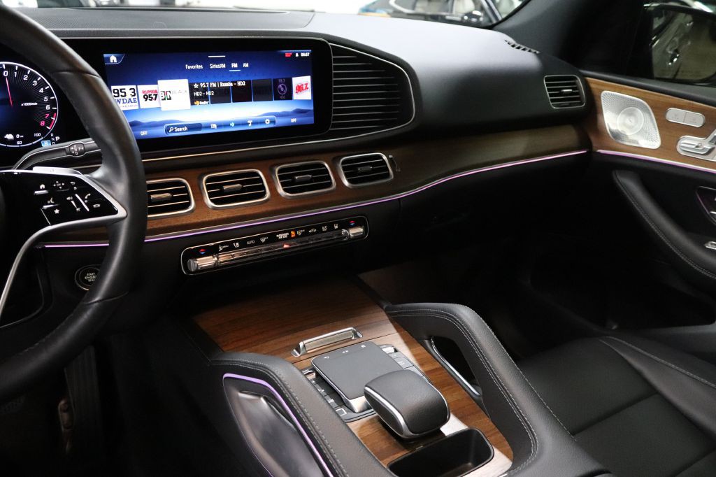 2025 Mercedes-Benz GLE-Class Image 30