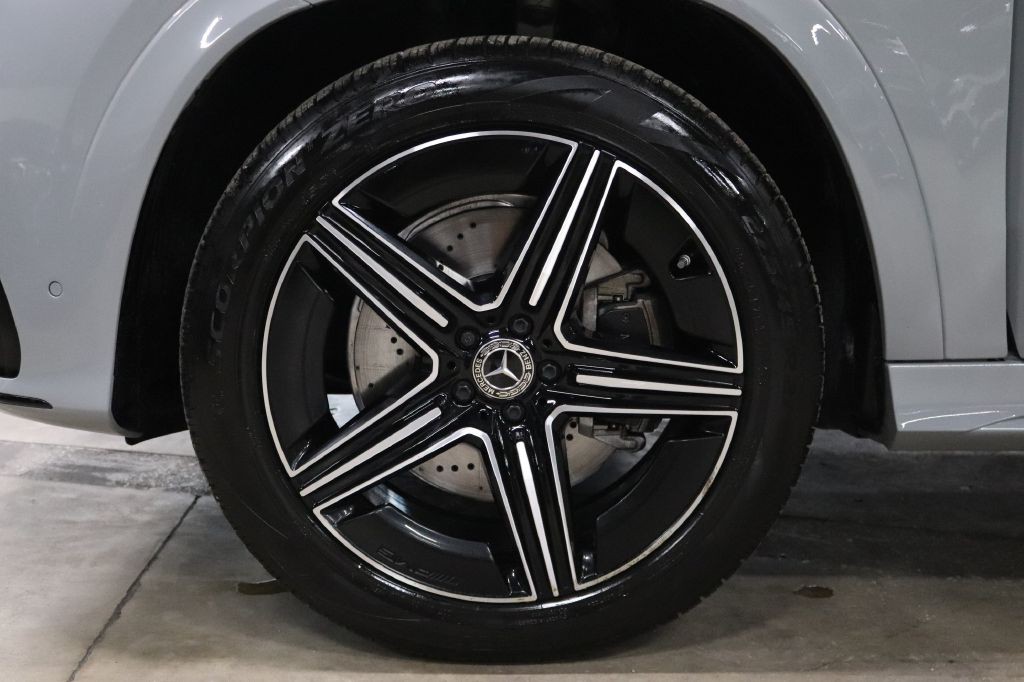 2025 Mercedes-Benz GLE-Class Image 38