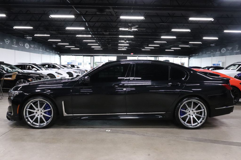 2022 BMW 7 Series Image 2