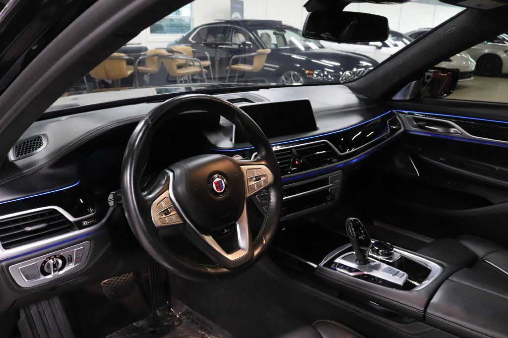 2022 BMW 7 Series Image 12