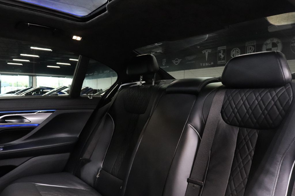 2022 BMW 7 Series Image 15