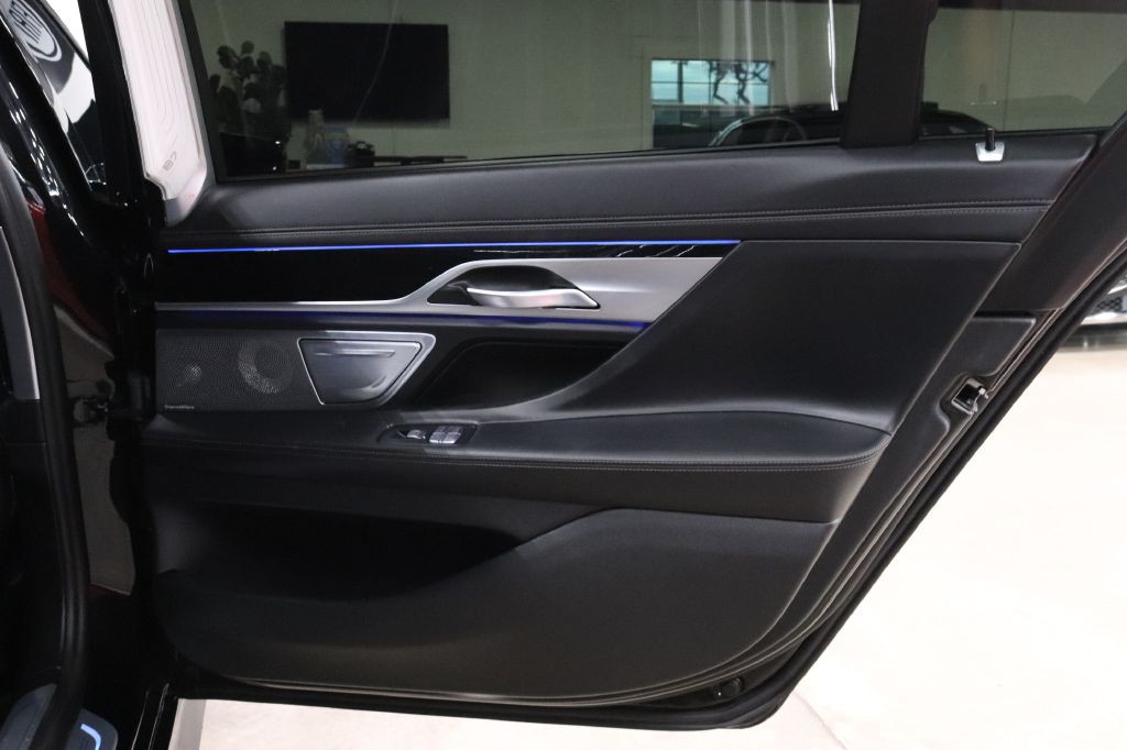 2022 BMW 7 Series Image 18