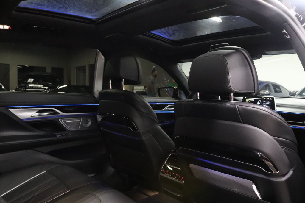 2022 BMW 7 Series Image 21