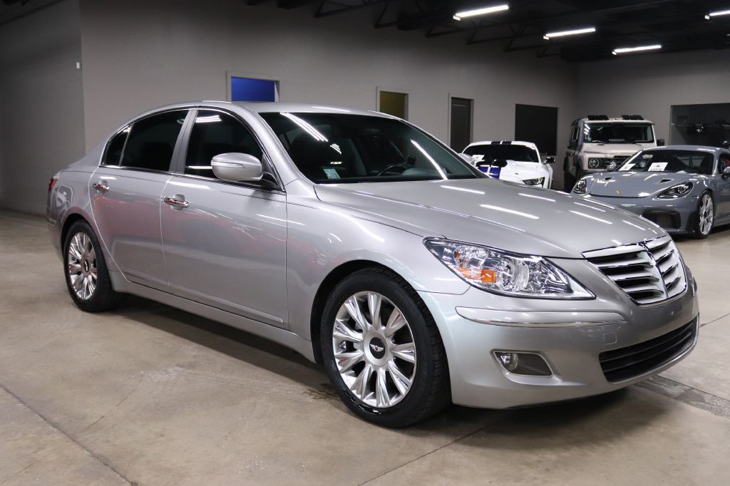 2010 Hyundai Genesis Image 7