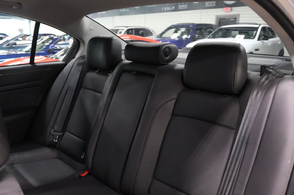 2010 Hyundai Genesis Image 15