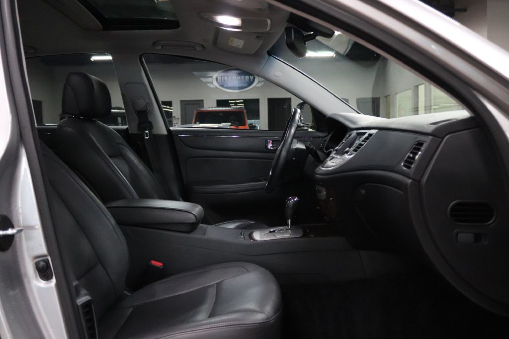 2010 Hyundai Genesis Image 23