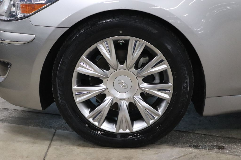 2010 Hyundai Genesis Image 37