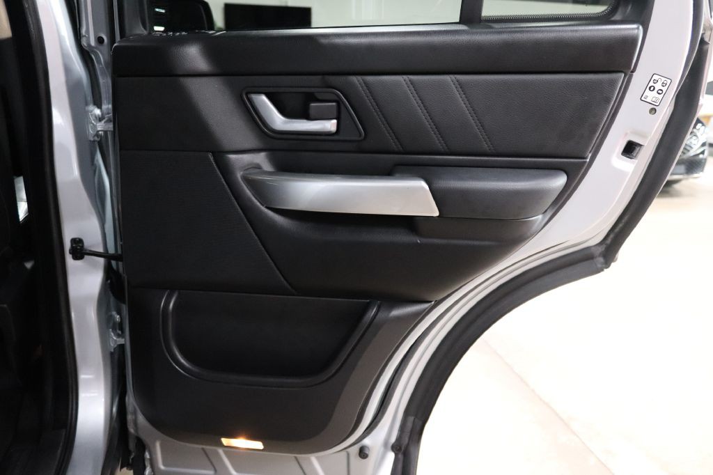 2009 Land Rover Range Rover Sport Image 26