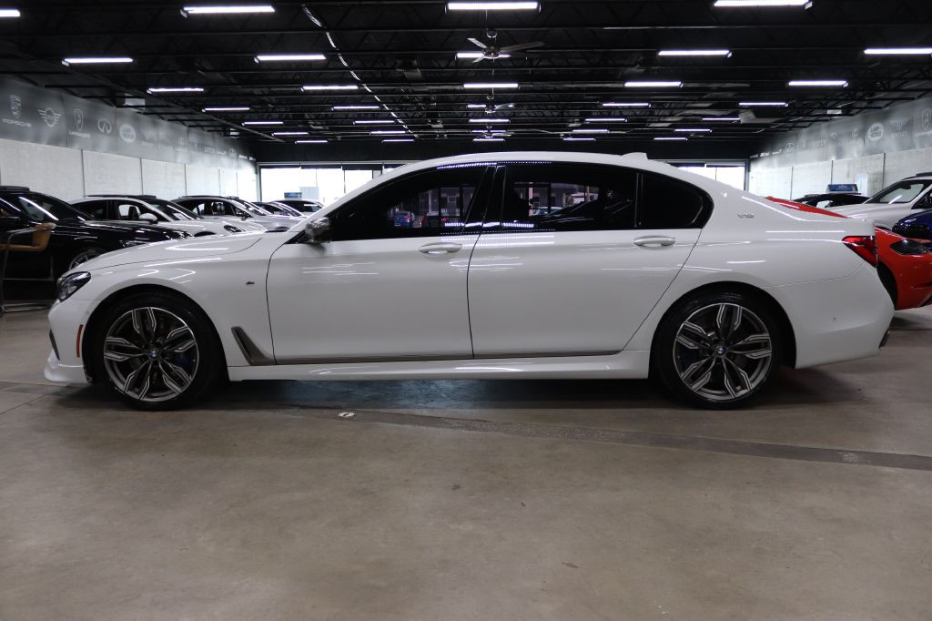 2018 BMW 7 Series Image 2