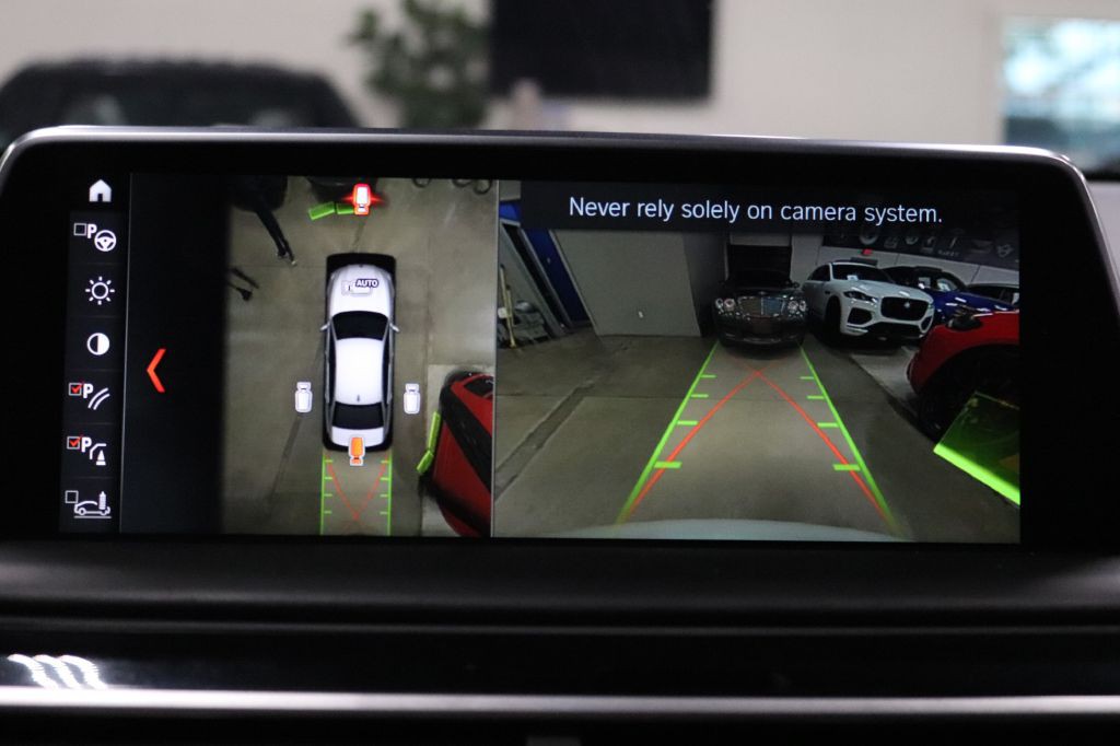 2018 BMW 7 Series Image 14