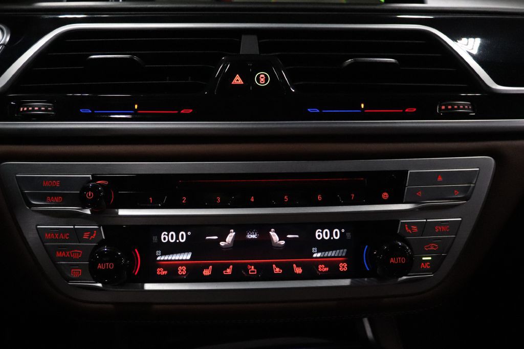 2018 BMW 7 Series Image 15