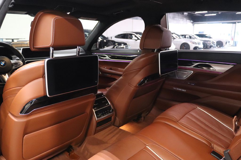 2018 BMW 7 Series Image 22