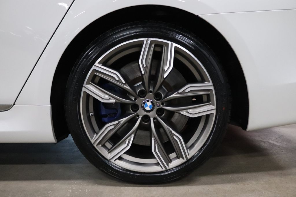 2018 BMW 7 Series Image 34