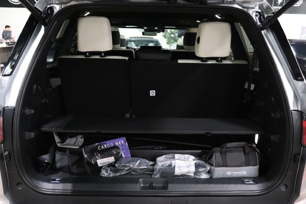 2025 Toyota Sequoia Image 5