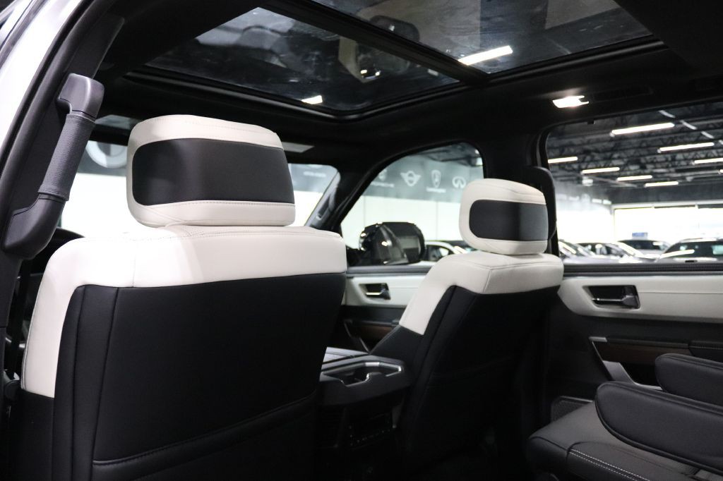 2025 Toyota Sequoia Image 16