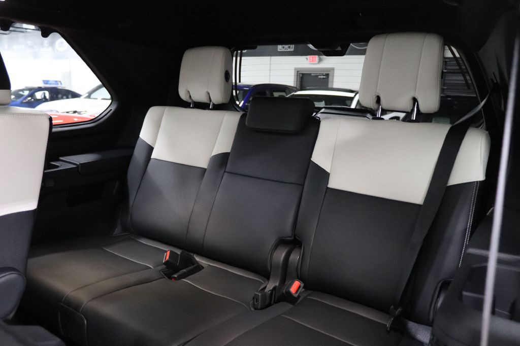 2025 Toyota Sequoia Image 17