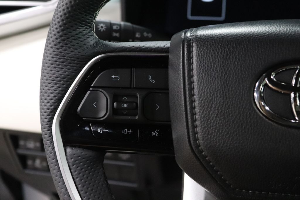 2025 Toyota Sequoia Image 28