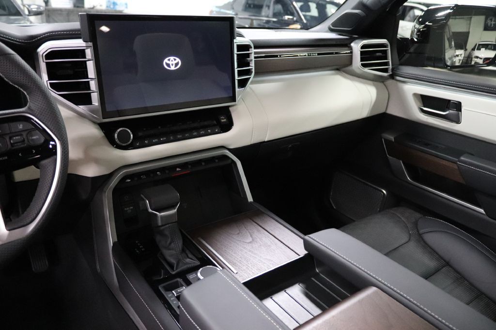2025 Toyota Sequoia Image 30