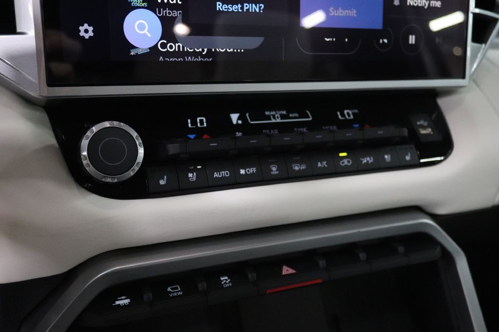 2025 Toyota Sequoia Image 32