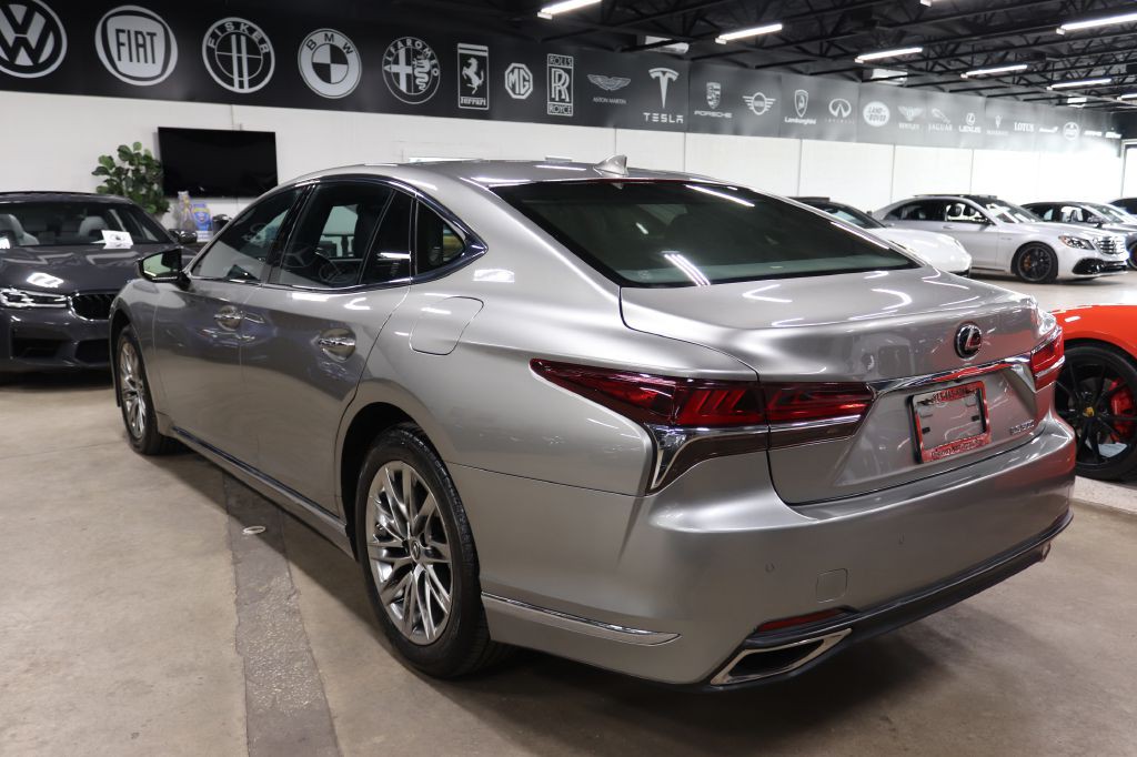 2018 Lexus LS Image 3