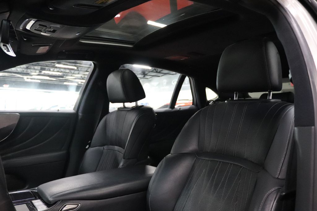 2018 Lexus LS Image 12