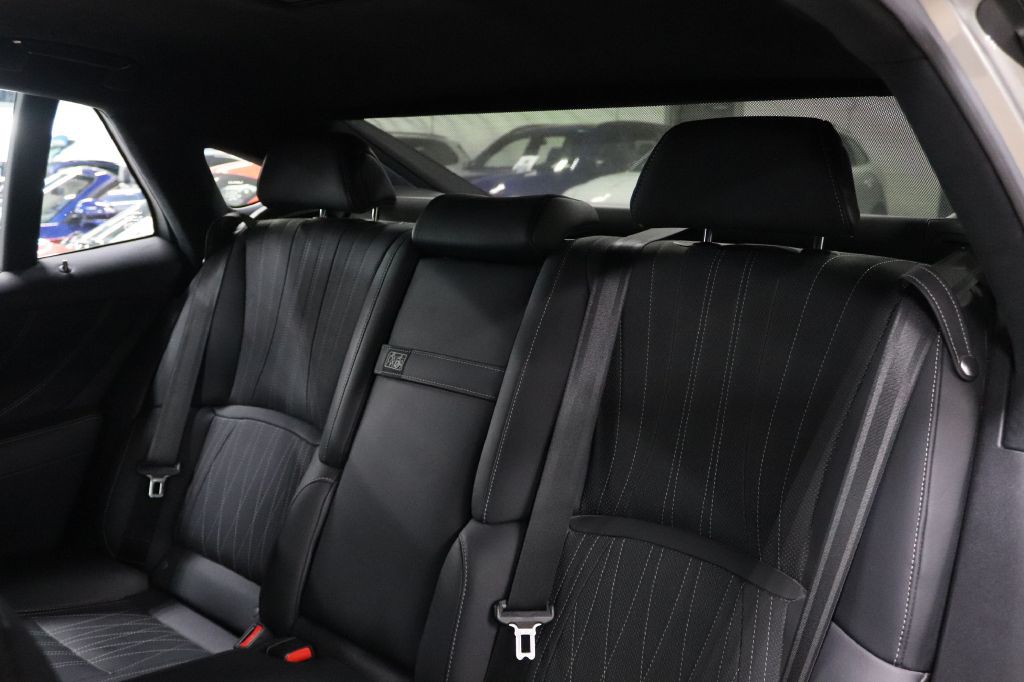 2018 Lexus LS Image 16