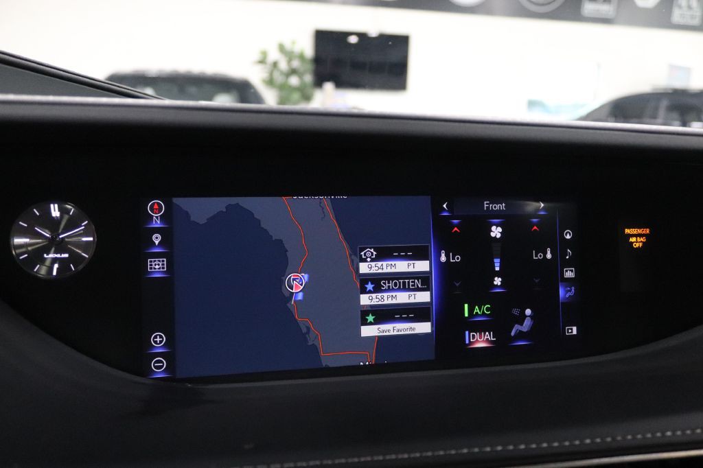 2018 Lexus LS Image 33