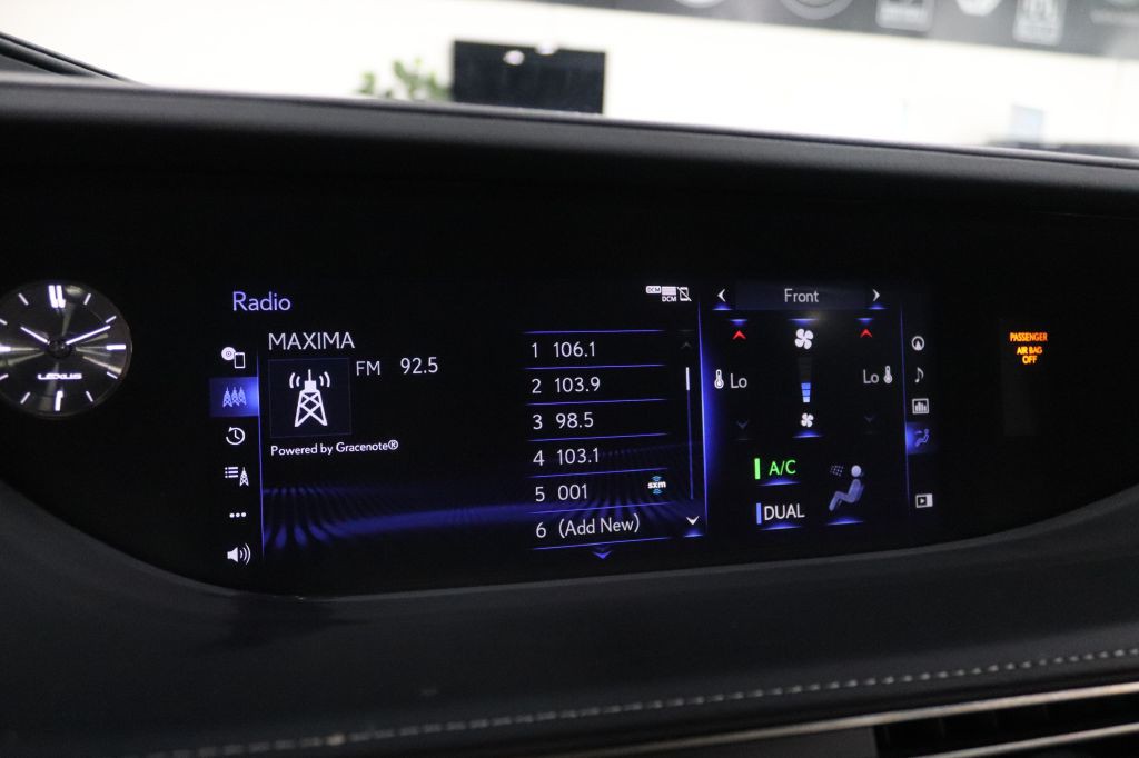 2018 Lexus LS Image 34