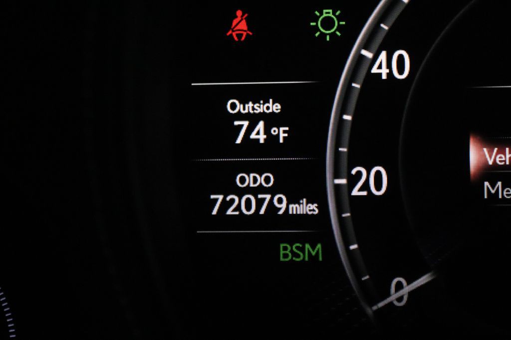 2018 Lexus LS Image 36