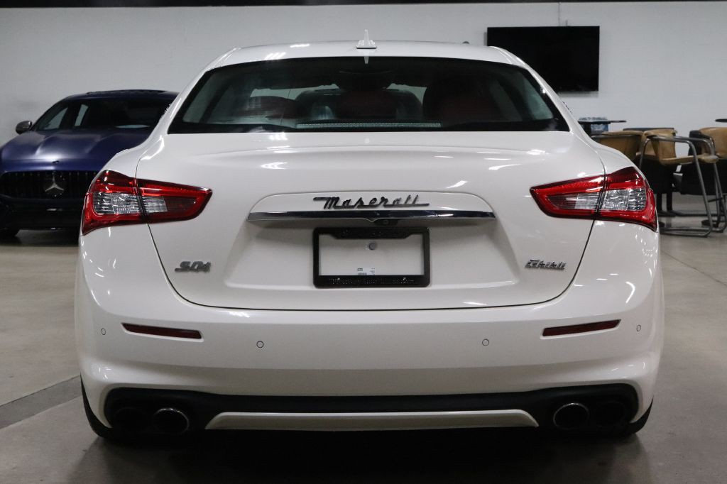 2019 Maserati Ghibli Image 4