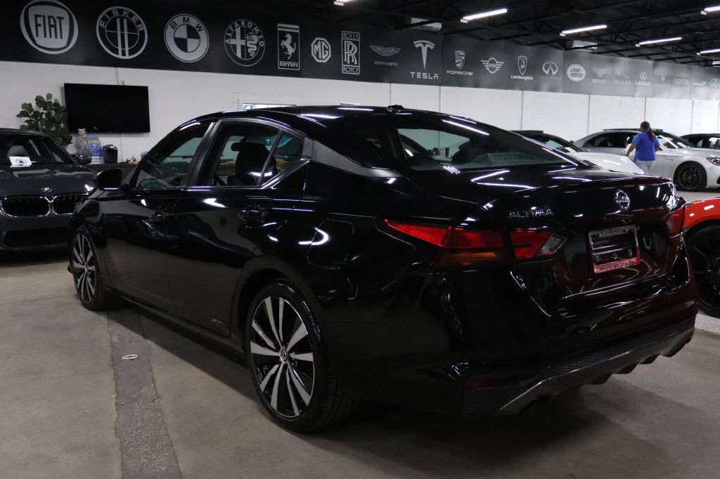 2019 Nissan Altima Image 3
