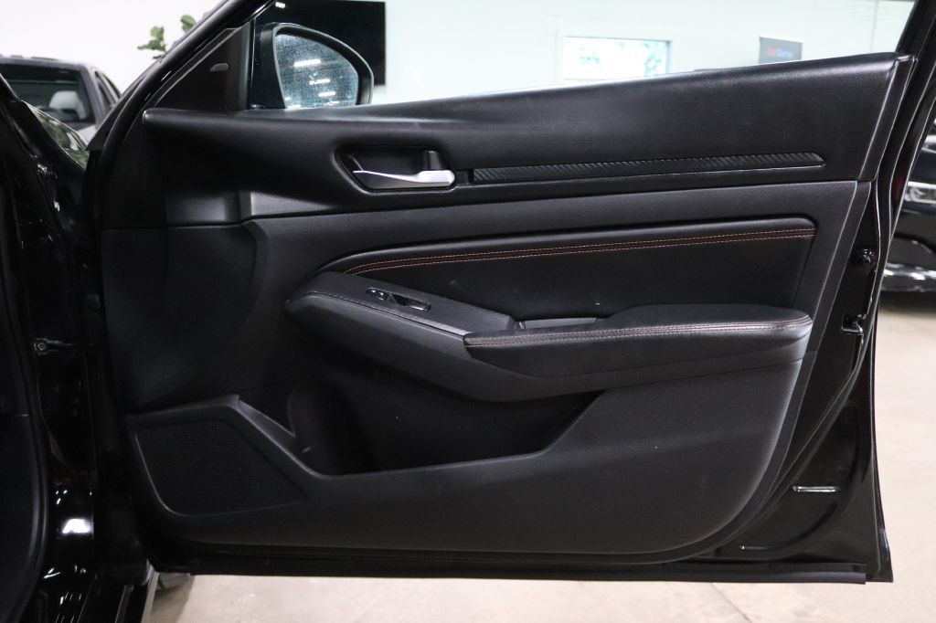 2019 Nissan Altima Image 22
