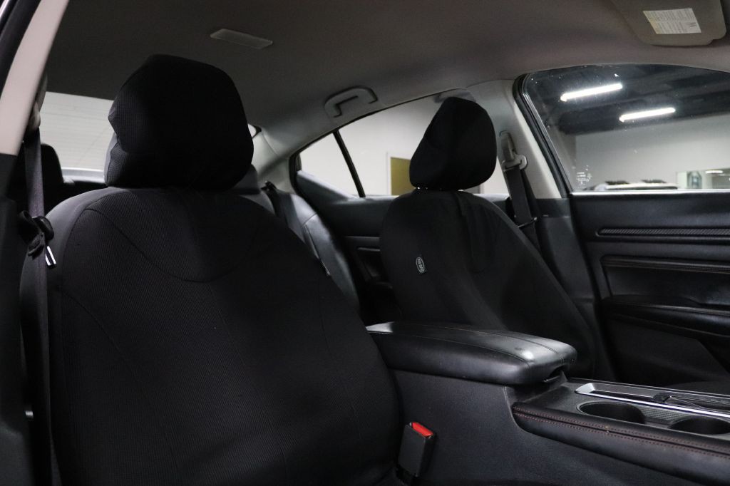 2019 Nissan Altima Image 24