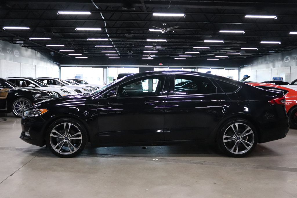 2020 Ford Fusion Image 2