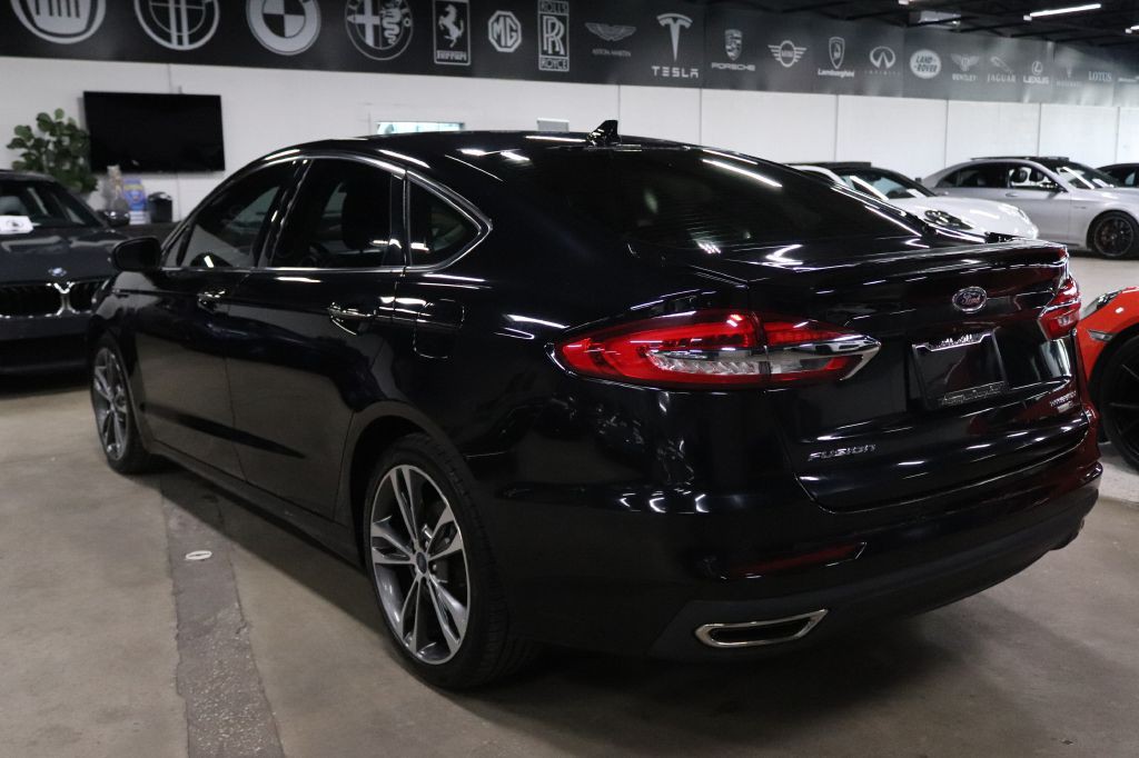 2020 Ford Fusion Image 3