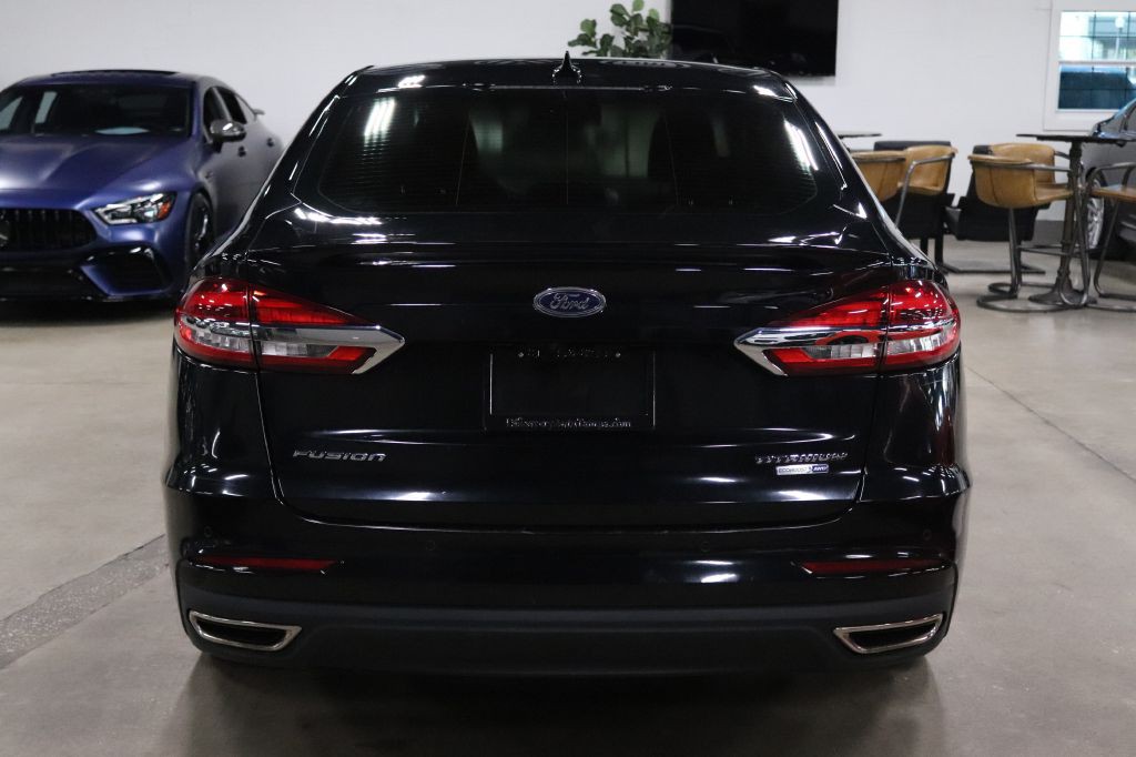 2020 Ford Fusion Image 4