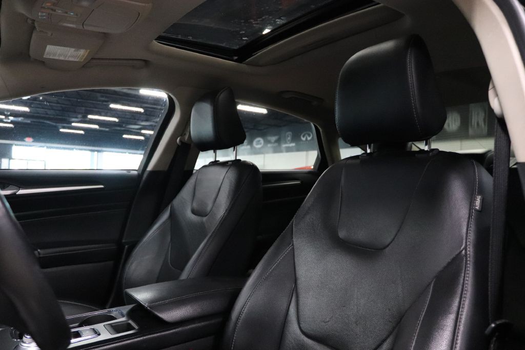 2020 Ford Fusion Image 12