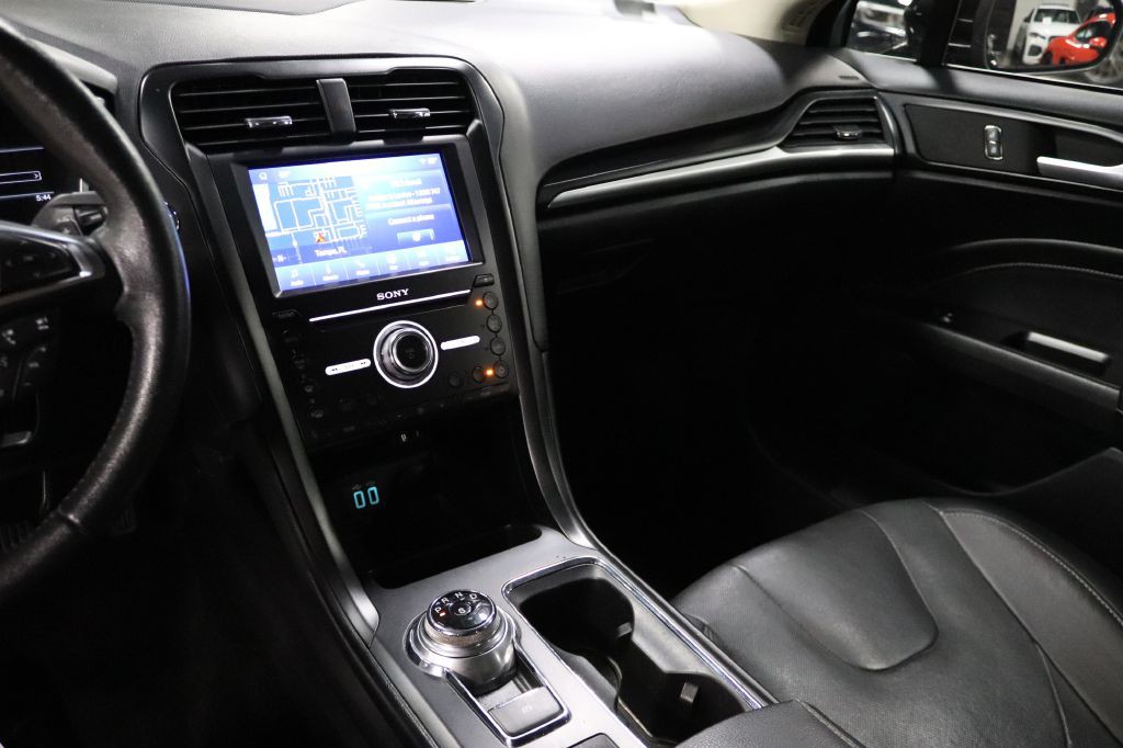 2020 Ford Fusion Image 30