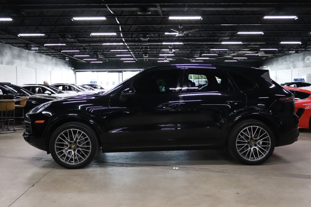 2019 Porsche Cayenne Image 2