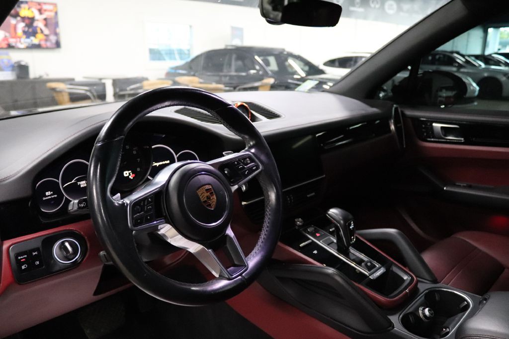 2019 Porsche Cayenne Image 12