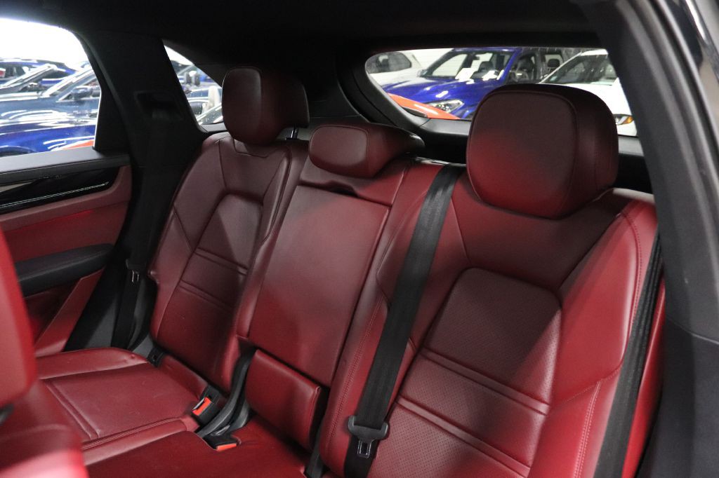 2019 Porsche Cayenne Image 15