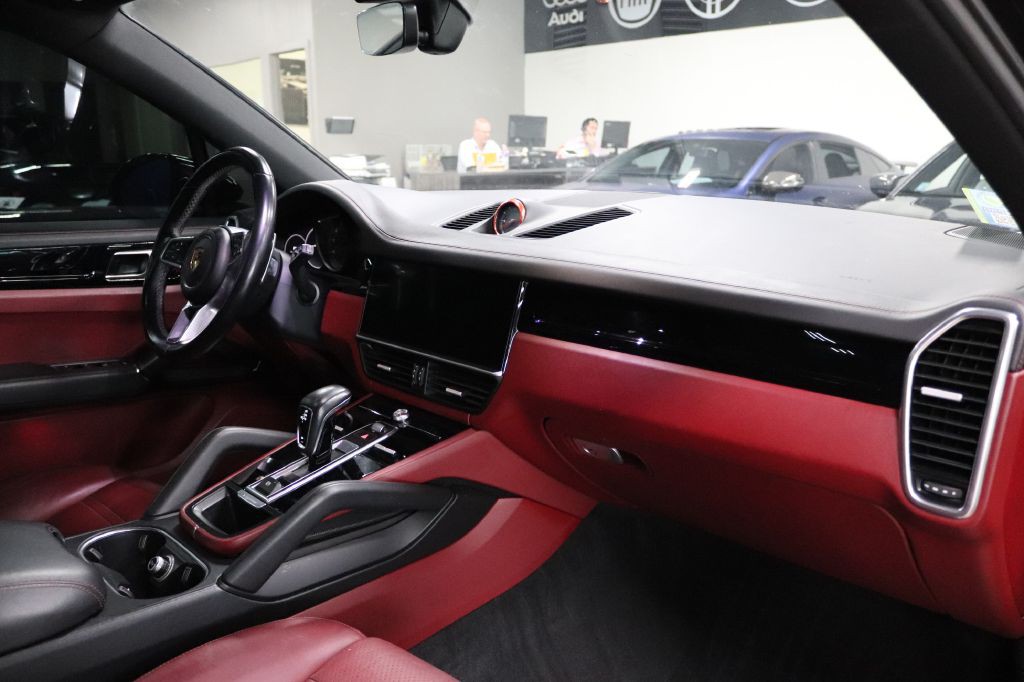 2019 Porsche Cayenne Image 25