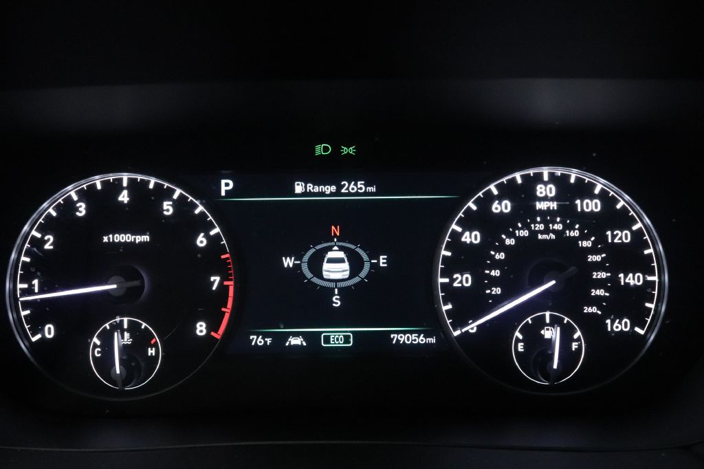2020 Genesis G90 Image 18